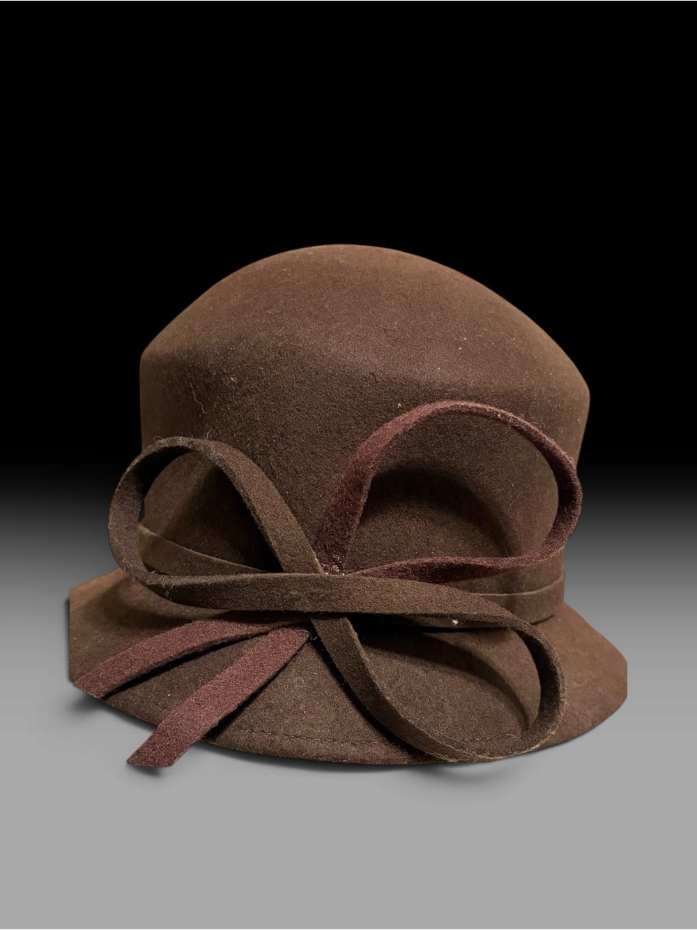Vintage Deborah Fashions 100% brown wool cloche hat